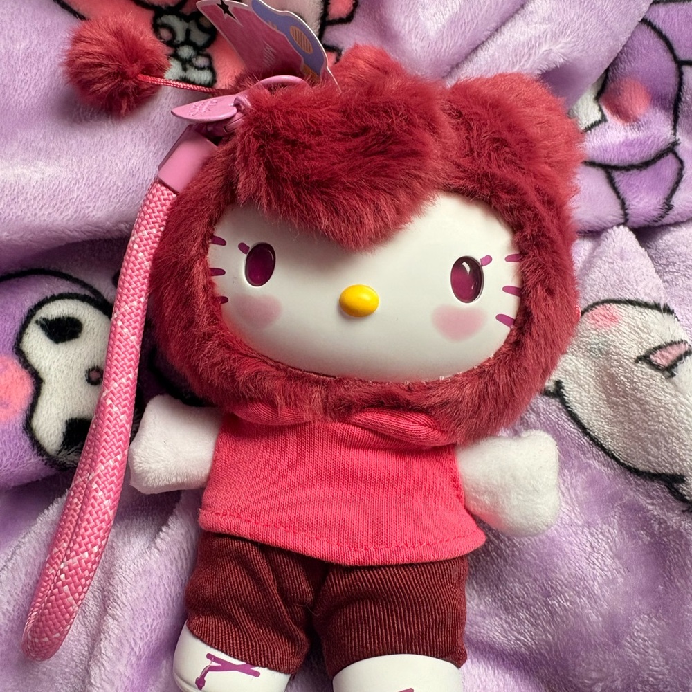 Hello kitty popstar keychain